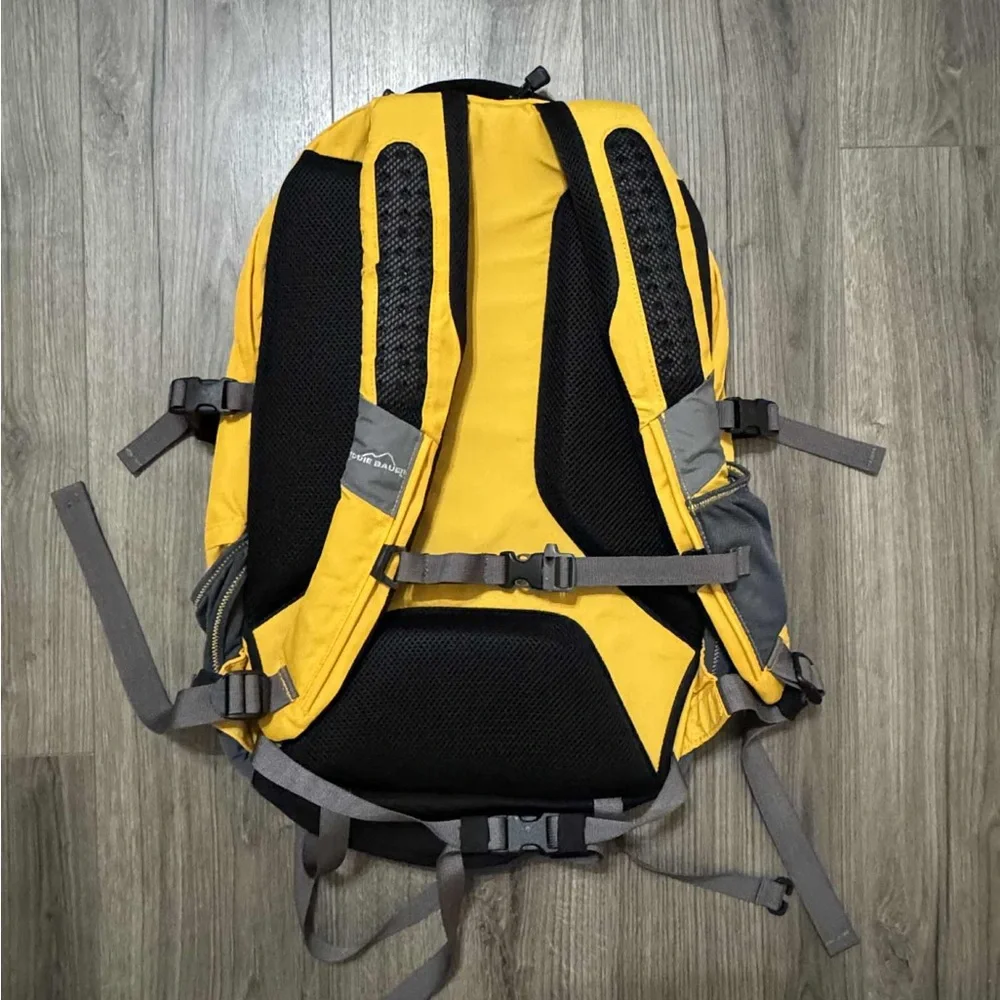 Eddie Bauer Vantage Point Backpack.